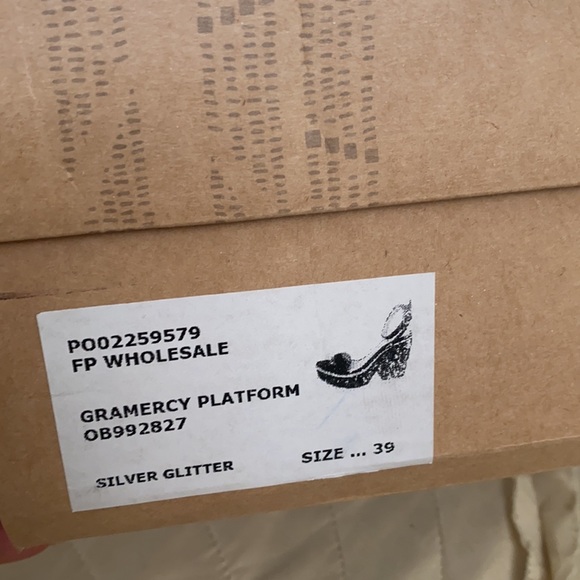 Free People Silver Sparkling Platforms Never Worn Sz 39 - Picture 4 of 5